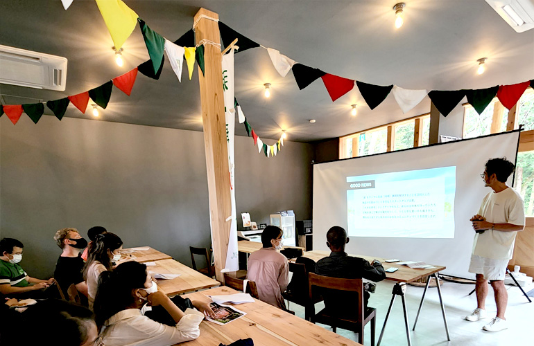 学生寮内教育プログラムの提供